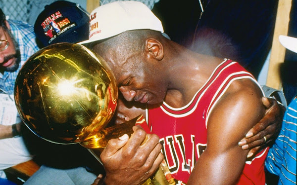 13. Bulls Win Title No. 1